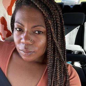 Meet your Posher, Shantel